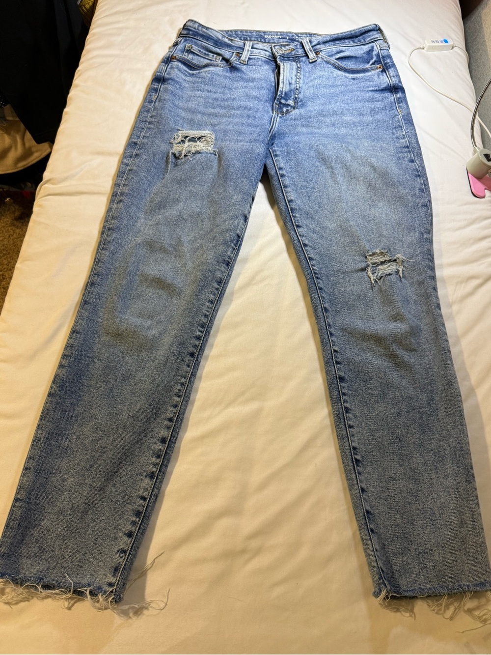 Old Navy Light Blue Distressed Cropped Jeans